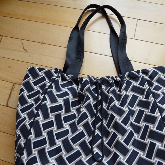 DVF for Target Vintage Weave Neutral Tote Bag Purse + Pouch 3 Pieces Set - Picture 2 of 15